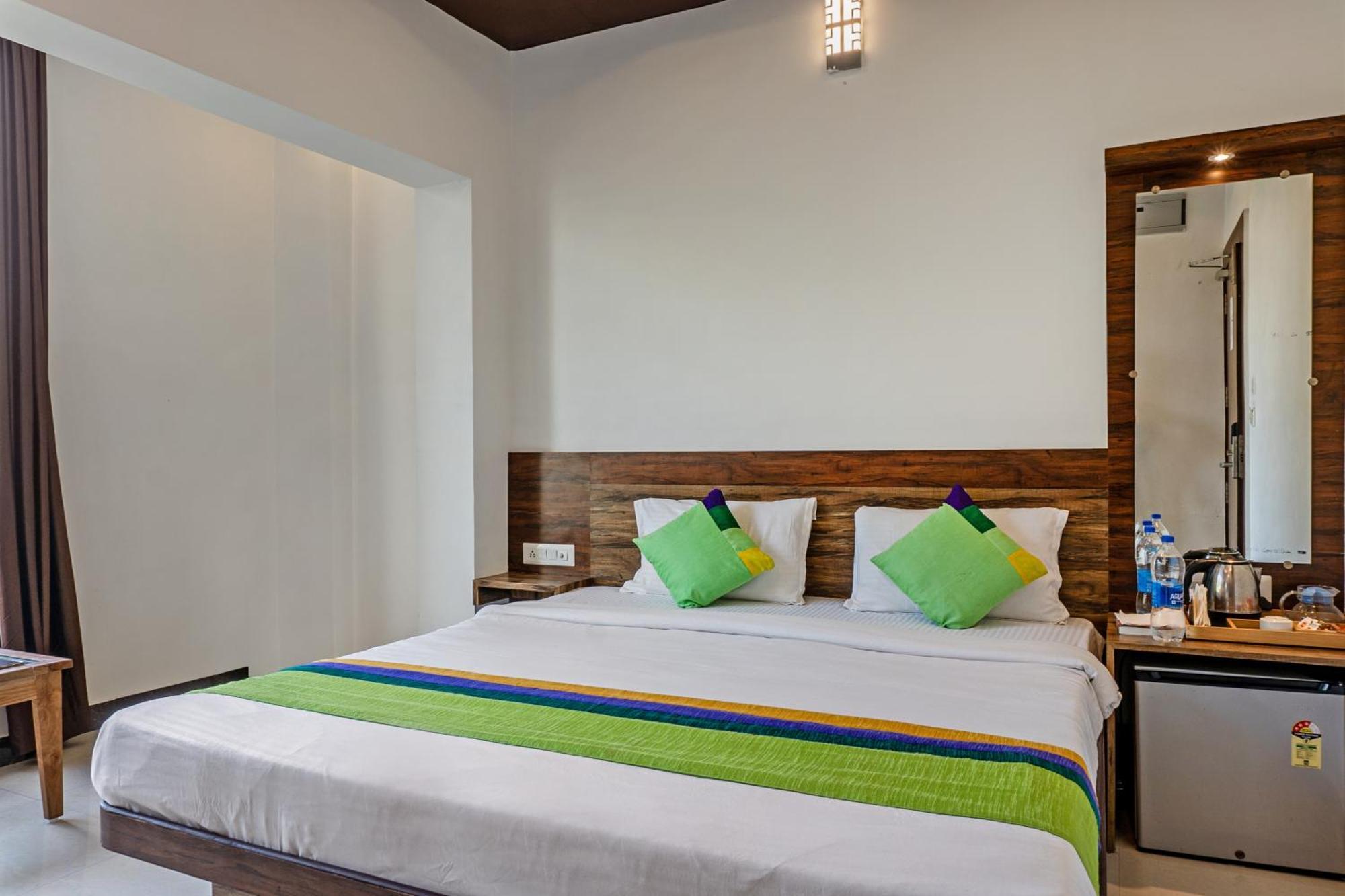 Treebo Spirit Residency Hotel Удайпур Екстериор снимка